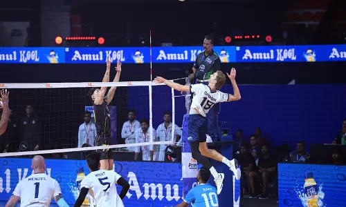 PVL 2025: गोवा गार्डियंस ने अहमदाबाद डिफेंडर्स को 5 सेट में हराया, पहली जीत दर्ज PVL 2025: गोवा गार्डियंस ने अहमदाबाद डिफेंडर्स को 5 सेट में हराया, पहली जीत दर्ज
