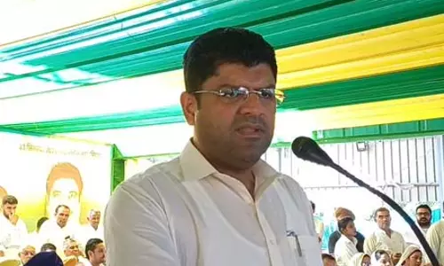 प्रदेश में किसान हो रहे परेशान, सरकार नहीं दे रही ध्यान : दुष्यंत चौटाला