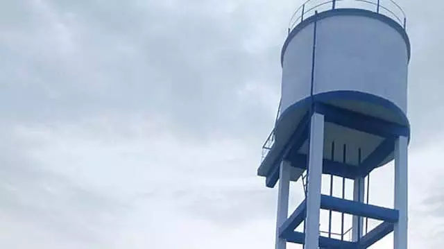 Tamil Nadu : चोलावंदन के पास पेयजल के ओवरहेड टैंक में मानव अपशिष्ट मिला हुआ पाया गया Tamil Nadu : चोलावंदन के पास पेयजल के ओवरहेड टैंक में मानव अपशिष्ट मिला हुआ पाया गया