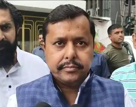 बिहार: नितिन नबीन ने पीएम मोदी की नीति को बताया निर्णायक, महागठबंधन पर कसा तंज बिहार: नितिन नबीन ने पीएम मोदी की नीति को बताया निर्णायक, महागठबंधन पर कसा तंज
