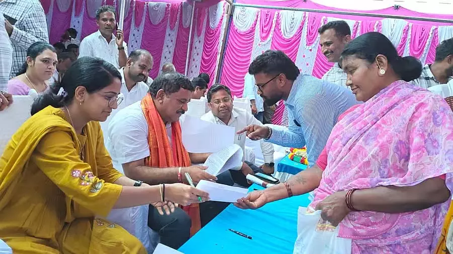 Chikkaballapura : गंतलामल्लाम्मा घाटी के विकास के लिए ₹200 करोड़ Chikkaballapura : गंतलामल्लाम्मा घाटी के विकास के लिए ₹200 करोड़