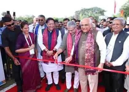 CM ने किया वाइब्रेंट गुजरात व्यापार शो और प्रदर्शनी का शुभारंभ CM ने किया वाइब्रेंट गुजरात व्यापार शो और प्रदर्शनी का शुभारंभ