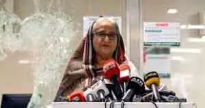 हसीना के खिलाफ गिरफ्तारी वारंट जारी हसीना के खिलाफ गिरफ्तारी वारंट जारी