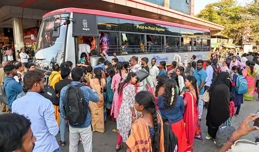 Mysuru : केएसआरटीसी ने 7.5 करोड़ रुपये का राजस्व अर्जित किया Mysuru : केएसआरटीसी ने 7.5 करोड़ रुपये का राजस्व अर्जित किया