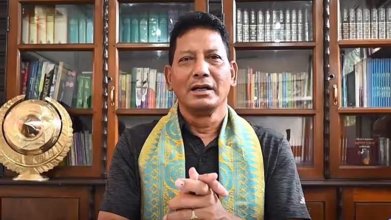 Assam : चुनावी जीत के बाद रिहोन दैमारी ने बीटीआर की पूरी निष्ठा से सेवा करने का संकल्प लिया Assam : चुनावी जीत के बाद रिहोन दैमारी ने बीटीआर की पूरी निष्ठा से सेवा करने का संकल्प लिया