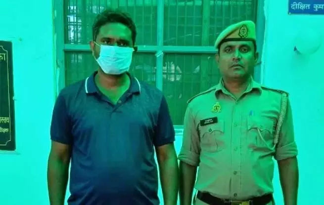 जब रोती हुई पत्नी ने बताया कूलर का रहस्य, पुलिस ने तलाशी ली तो उड़ गए होश जब रोती हुई पत्नी ने बताया कूलर का रहस्य, पुलिस ने तलाशी ली तो उड़ गए होश