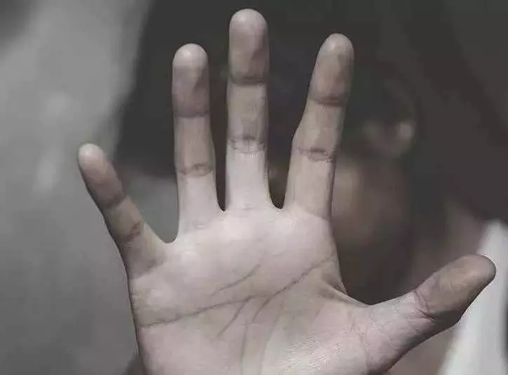 प्रेमिका को गर्भवती कर शादी से मुकरा युवक, बलरामपुर में प्रेमी गिरफ्तार प्रेमिका को गर्भवती कर शादी से मुकरा युवक, बलरामपुर में प्रेमी गिरफ्तार