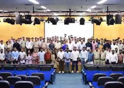 Delhi-NCR प्रदूषण: गुरुग्राम-फरीदाबाद में धूल नियंत्रण पर CAQM की पहल Delhi-NCR प्रदूषण: गुरुग्राम-फरीदाबाद में धूल नियंत्रण पर CAQM की पहल