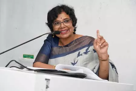 राष्ट्रीय महिला आयोग 13 अक्टूबर को बेंगलुरु में महिलाओं की जन सुनवाई आयोजित करेगा राष्ट्रीय महिला आयोग 13 अक्टूबर को बेंगलुरु में महिलाओं की जन सुनवाई आयोजित करेगा