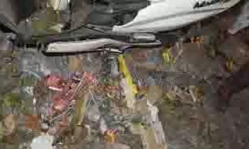 Kanpur Blast: दुकानों से बारूद, कॉटन बम और पटाखे बरामद, 12 हिरासत में Kanpur Blast: दुकानों से बारूद, कॉटन बम और पटाखे बरामद, 12 हिरासत में
