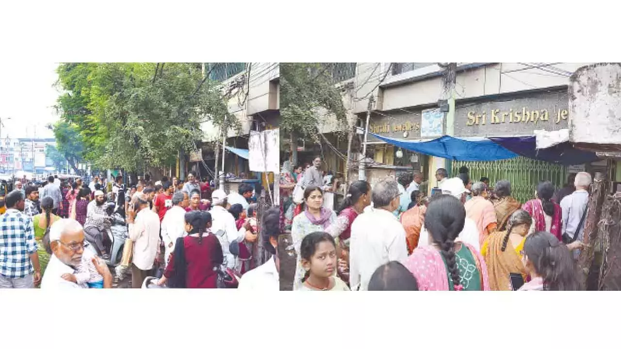 सोने की बढ़ती कीमतें खरीदारों के उत्साह को कम करने में विफल रहीं सोने की बढ़ती कीमतें खरीदारों के उत्साह को कम करने में विफल रहीं