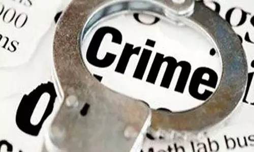Delhi : महिला ने सोते हुए पति पर उबलता तेल और मिर्च पाउडर फेंका