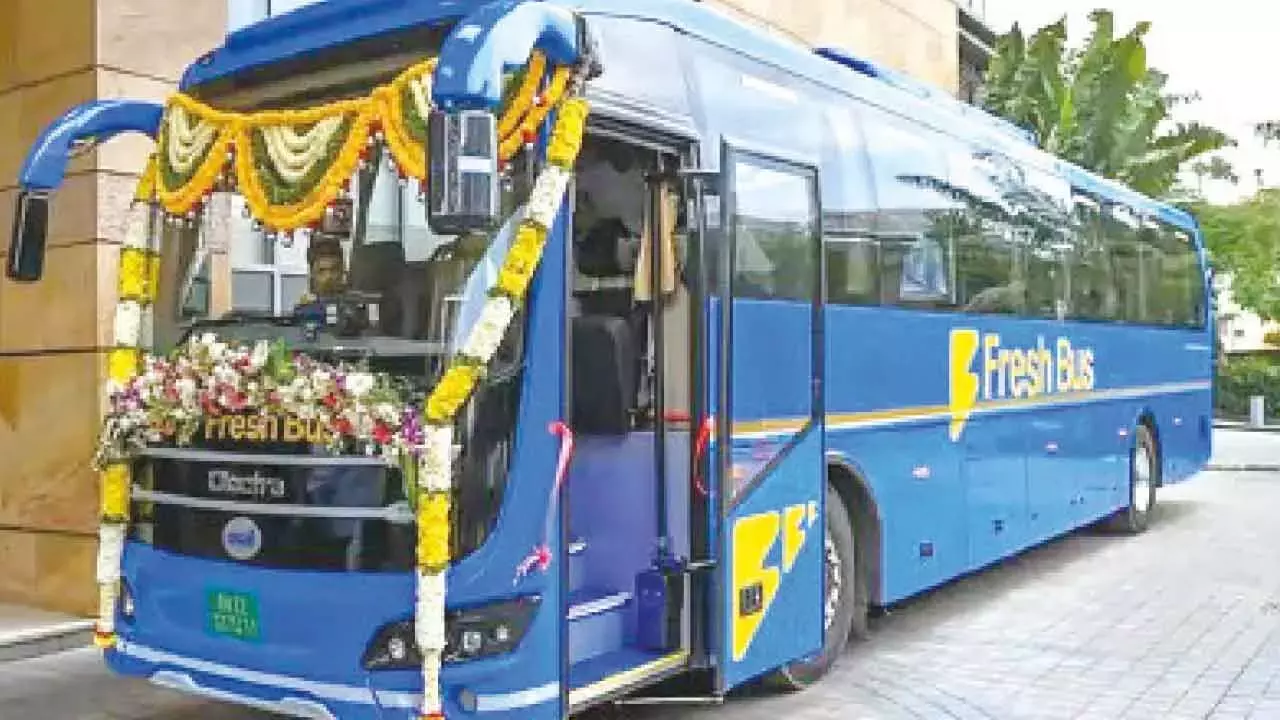 Karnataka: पीएम ई-बस योजना के तहत हुबली-बेलगावी को 200 बसें मिलेंगी Karnataka: पीएम ई-बस योजना के तहत हुबली-बेलगावी को 200 बसें मिलेंगी