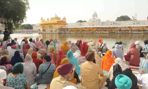 Punjab: गुरु रामदास का प्रकाश पर्व मनाया गया
