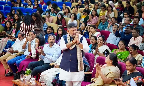 नागरिक चेतना होनी चाहिए: D.K. Shivakumar नागरिक चेतना होनी चाहिए: D.K. Shivakumar