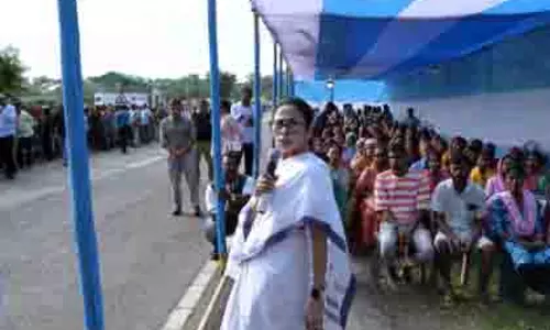 Bengal में बाढ़ प्रभावित किसानों के लिए फसल बीमा योजना में तेजी Bengal में बाढ़ प्रभावित किसानों के लिए फसल बीमा योजना में तेजी