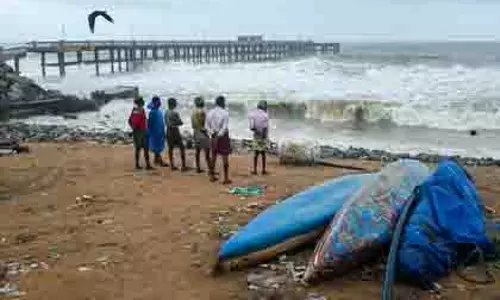 श्रीलंका की कड़ी कार्रवाई: 30 Tamil Nadu मछुआरे और चार ट्रॉलर जप्त