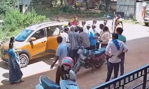 वित्तीय लेनदेन; ठेकेदार का अपहरण