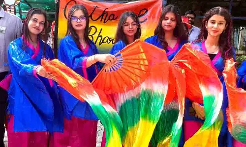 केजरीवाल और CM Mann ने एलपीयू के ‘वन इंडिया 2025’ उत्सव का उद्घाटन किया