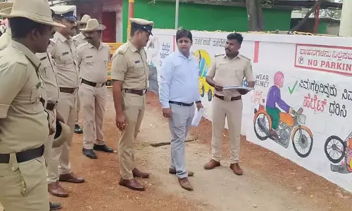 सर्वश्रेष्ठ पुलिस थानों की सूची: सिरिगेरी के साथ अधिकारियों की झड़प सर्वश्रेष्ठ पुलिस थानों की सूची: सिरिगेरी के साथ अधिकारियों की झड़प