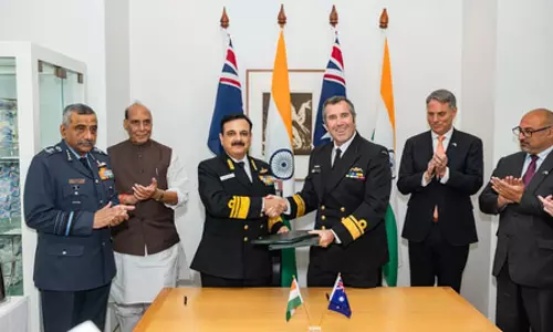 आतंक और बातचीत साथ नहीं चल सकते, ऑस्ट्रेलिया ने किया राजनाथ सिंह की बात का समर्थन आतंक और बातचीत साथ नहीं चल सकते, ऑस्ट्रेलिया ने किया राजनाथ सिंह की बात का समर्थन