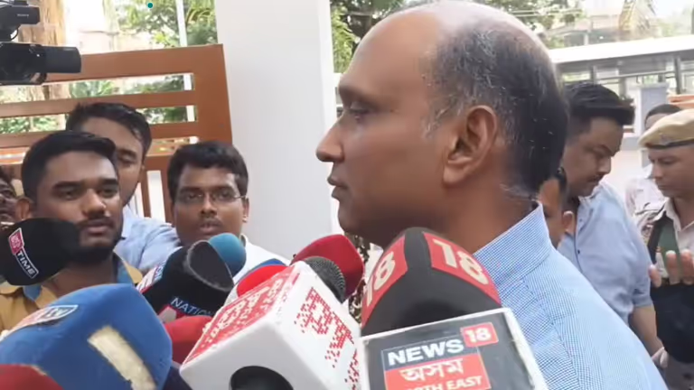 Assam एसोसिएशन सिंगापुर के सदस्यों को नया समन सीआईडी ​​प्रमुख