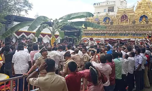 हसनाम्बा मंदिर का गर्भगृह द्वार खुला: दर्शन शुरू हसनाम्बा मंदिर का गर्भगृह द्वार खुला: दर्शन शुरू