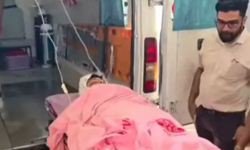 kerala: अमीबा संक्रमण से मरी बच्ची के पिता ने डॉक्टर पर किया हमला kerala: अमीबा संक्रमण से मरी बच्ची के पिता ने डॉक्टर पर किया हमला