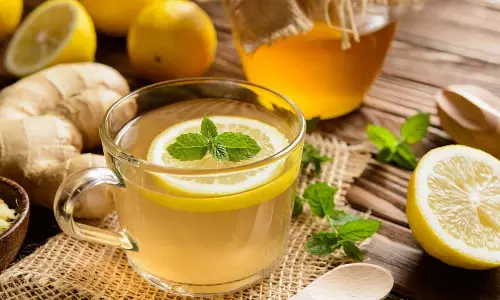 Lemon Tea के फायदे: रोग प्रतिरोधक क्षमता बढ़ाती है, पाचन में सहायक और भी बहुत कुछ Lemon Tea के फायदे: रोग प्रतिरोधक क्षमता बढ़ाती है, पाचन में सहायक और भी बहुत कुछ