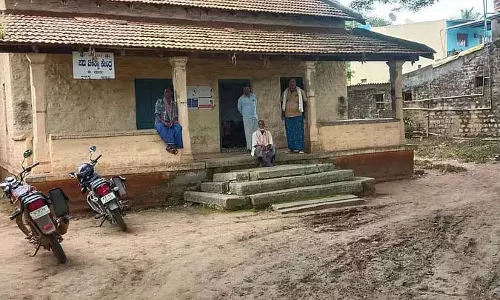Chikkajajur : बी. दुर्गा पशु चिकित्सालय में डॉक्टर नहीं, पशुधन संकट में