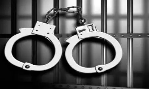 नाबालिग पर हमला और नशीले पदार्थ का सेवन करने के लिए मजबूर करने का वीडियो: छह गिरफ्तार