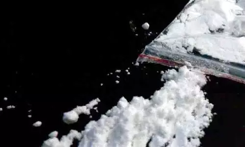 Hyderabad: बड़े ड्रग निर्माण रैकेट का भंडाफोड़, 4 गिरफ्तार, 72 करोड़ रुपये की इफेड्रिन जब्त Hyderabad: बड़े ड्रग निर्माण रैकेट का भंडाफोड़, 4 गिरफ्तार, 72 करोड़ रुपये की इफेड्रिन जब्त