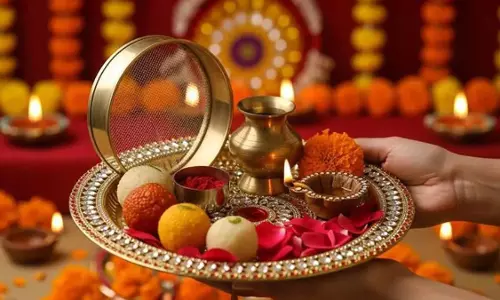 Karwa Chauth व्रत का उद्यापन कब और कैसे करें? जानिए सही विधि और जरूरी नियम Karwa Chauth व्रत का उद्यापन कब और कैसे करें? जानिए सही विधि और जरूरी नियम