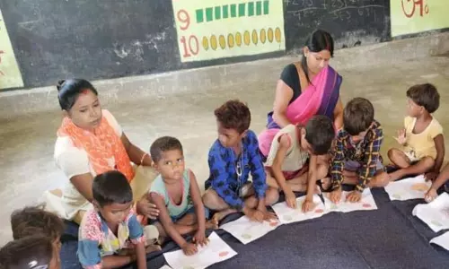 Anganwadi कार्यकर्ताओं का संघर्ष: सरकारी कर्मचारी का दर्जा, वेतन या लाभ नहीं