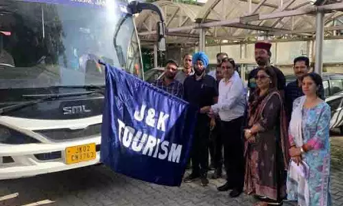 JAMMU: पर्यटन निदेशक ने ऐथेम में पैराग्लाइडिंग प्रशिक्षण पाठ्यक्रम का उद्घाटन किया