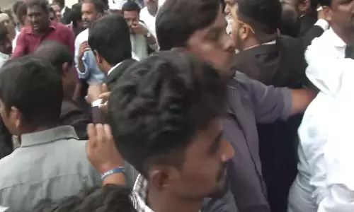 तेलंगाना HC ने 42% पिछड़ा वर्ग आरक्षण पर स्थानीय चुनावों पर लगाई रोक