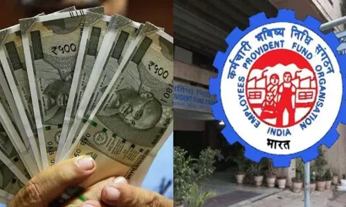 EPFO को ₹17,237 करोड़ का मुनाफा, प्राइवेट नौकरी करने वालों की बढ़ेगी कमाई – जानें कैसे मिलेगा फायदा EPFO को ₹17,237 करोड़ का मुनाफा, प्राइवेट नौकरी करने वालों की बढ़ेगी कमाई – जानें कैसे मिलेगा फायदा