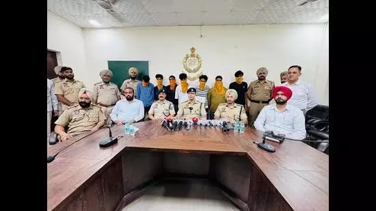 Punjab के बटाला में खालिस्तान समर्थक भित्तिचित्र के लिए 7 लोग गिरफ्तार Punjab के बटाला में खालिस्तान समर्थक भित्तिचित्र के लिए 7 लोग गिरफ्तार
