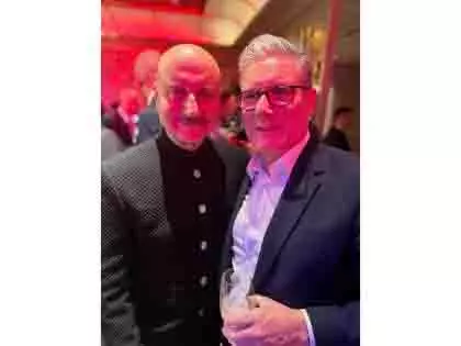 Anupam Kher ने ब्रिटेन के प्रधानमंत्री कीर स्टारमर से मुलाकात की Anupam Kher ने ब्रिटेन के प्रधानमंत्री कीर स्टारमर से मुलाकात की