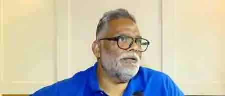 तेजस्वी यादव के दावे पर महागठबंधन में दो फाड़, पप्पू यादव बोले- सरकारी नौकरी मुद्दा ही नहीं तेजस्वी यादव के दावे पर महागठबंधन में दो फाड़, पप्पू यादव बोले- सरकारी नौकरी मुद्दा ही नहीं