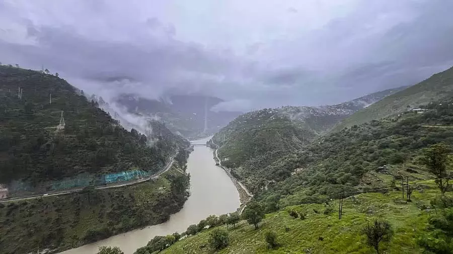 सिंधु जल संधि के निलंबन के बीच केंद्र ने चिनाब नदी पर सावलकोट परियोजना को मंजूरी दी सिंधु जल संधि के निलंबन के बीच केंद्र ने चिनाब नदी पर सावलकोट परियोजना को मंजूरी दी