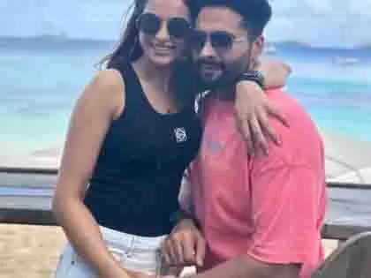 Jackky Bhagnani ने रकुल को बताया हर गलत को सही करने वाली Jackky Bhagnani ने रकुल को बताया हर गलत को सही करने वाली