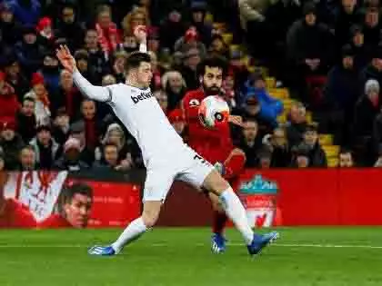 Michael Owen ने मोहम्मद सलाह को फिर से शीर्ष फॉर्म हासिल करने का समर्थन किया Michael Owen ने मोहम्मद सलाह को फिर से शीर्ष फॉर्म हासिल करने का समर्थन किया