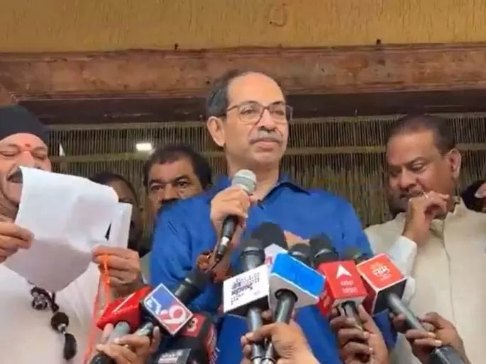 छोटा राजन के भाई ठाकरे की शिवसेना में शामिल, उद्धव ने की शिंदे की आलोचना छोटा राजन के भाई ठाकरे की शिवसेना में शामिल, उद्धव ने की शिंदे की आलोचना