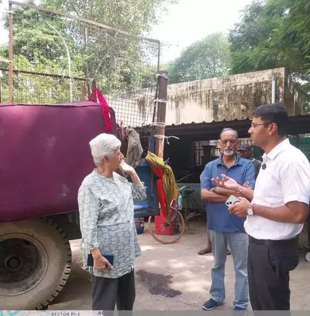 कूड़ा प्रबंधन के उल्लंघन पर सख्ती, सोसायटी पर लगा जुर्माना कूड़ा प्रबंधन के उल्लंघन पर सख्ती, सोसायटी पर लगा जुर्माना