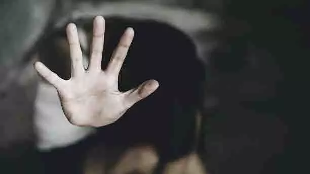 Airoli: निजी अस्पताल में 28 वर्षीय महिला मरीज के साथ कथित तौर पर छेड़छाड़ Airoli: निजी अस्पताल में 28 वर्षीय महिला मरीज के साथ कथित तौर पर छेड़छाड़