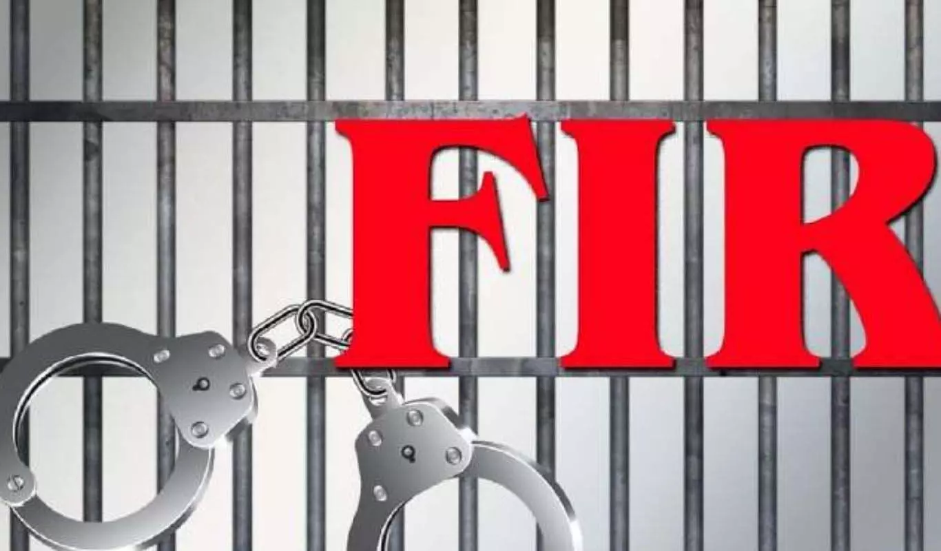 महिला आयोग का निर्देश, सरस्वती नगर थाना में धोखाधड़ी करने वाले व्यक्ति के खिलाफ तुरंत FIR दर्ज महिला आयोग का निर्देश, सरस्वती नगर थाना में धोखाधड़ी करने वाले व्यक्ति के खिलाफ तुरंत FIR दर्ज