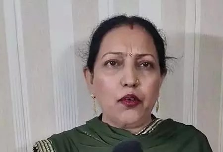 पंजाब में करवा चौथ की धूम, सुहागिनों ने पति की लंबी आयु के लिए रखा व्रत पंजाब में करवा चौथ की धूम, सुहागिनों ने पति की लंबी आयु के लिए रखा व्रत