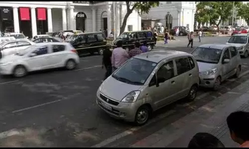 Mohali ई-नीलामी में वैनिटी नंबर 0001 की कीमत 18.3 लाख रुपये Mohali ई-नीलामी में वैनिटी नंबर 0001 की कीमत 18.3 लाख रुपये