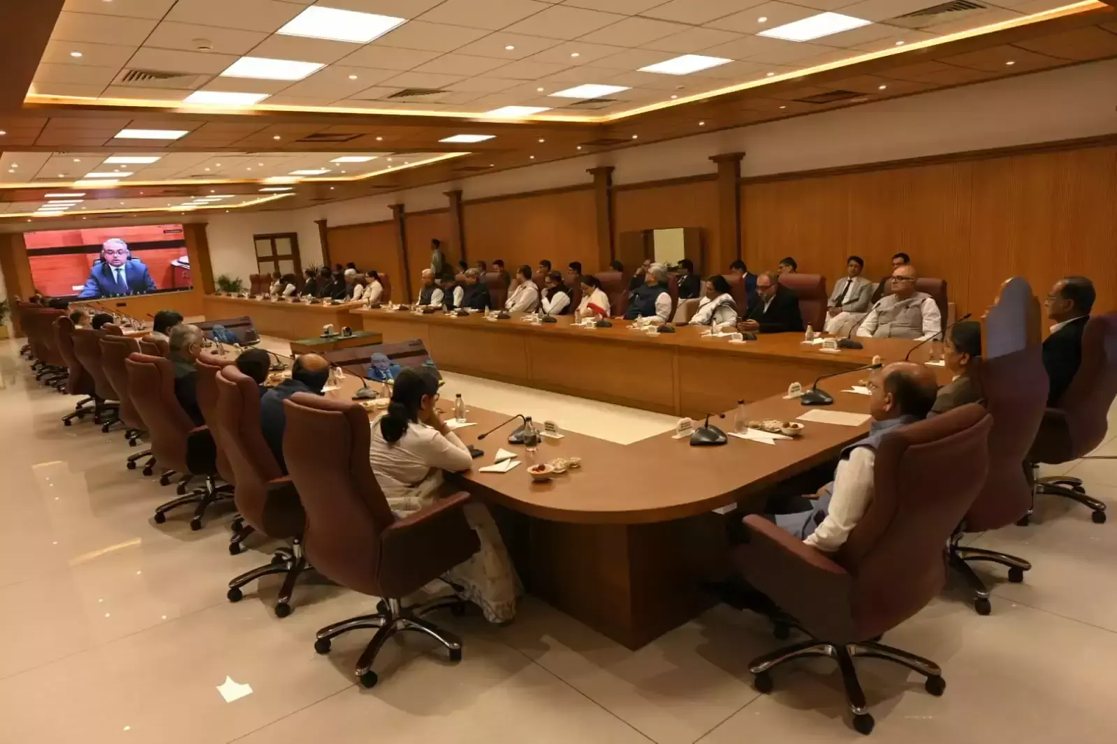 Ahmedabad: गुजरात में न्यायिक सुधार की बड़ी पहल, खुले 73 नए केंद्र Ahmedabad: गुजरात में न्यायिक सुधार की बड़ी पहल, खुले 73 नए केंद्र